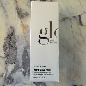 Glo Skin Beauty Restorative Mask
